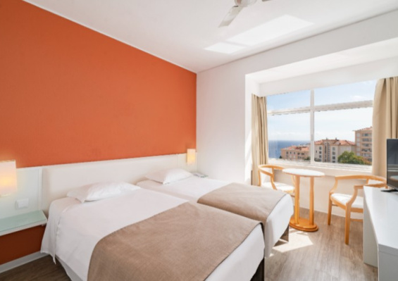 Hôtel Estrelicia 3* Hôtel Estrelicia 3*