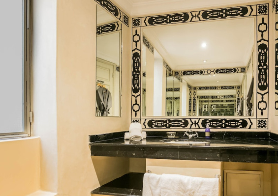 Riad Hasna Espi Riad Hasna Espi