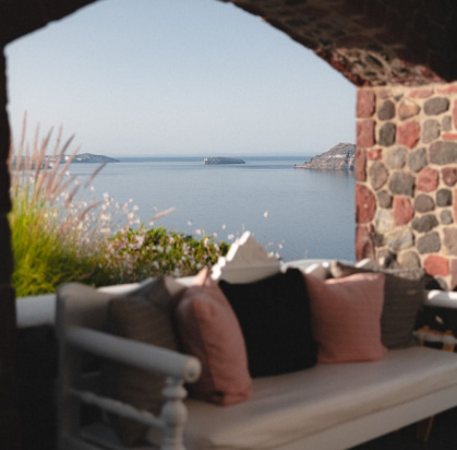 Hôtel Canaves Oia Suites 5* Adult Only +13, Séjour Grèce & ses îles, Cyclades, Santorin par Ôvoyages Hôtel Canaves Oia Suites 5* Adult Only +13, Séjour Grèce & ses îles, Cyclades, Santorin par Ôvoyages