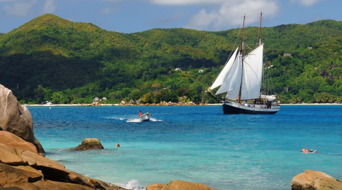 Croisière Silhouette Cruises Sea Pearl, Croisière Seychelles, Praslin par Ôvoyages Croisière Silhouette Cruises Sea Pearl, Croisière Seychelles, Praslin par Ôvoyages