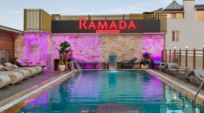 Hôtel Ramada by Wyndham Istanbul Pera 4*, Séjour Turquie, Istanbul par Ôvoyages Hôtel Ramada by Wyndham Istanbul Pera 4*, Séjour Turquie, Istanbul par Ôvoyages