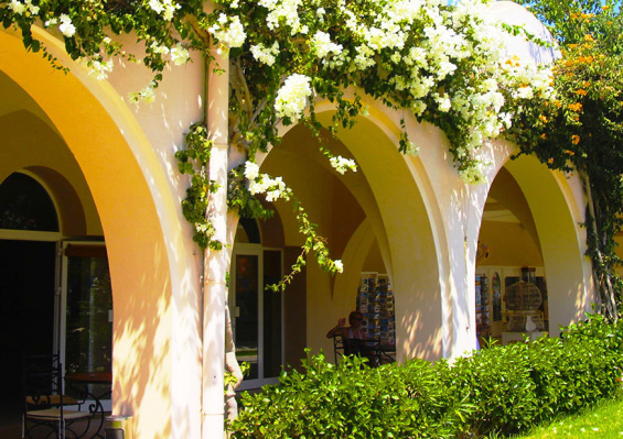 Hôtel Mondi Club Zita Beach 4* Hôtel Mondi Club Zita Beach 4*