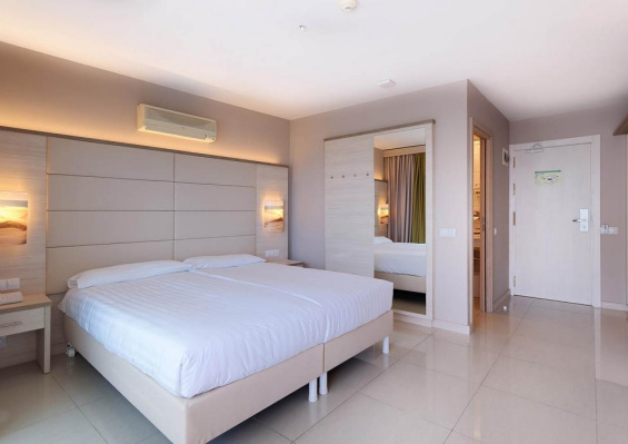 Hôtel Bull Escorial & Spa 3* Hôtel Bull Escorial & Spa 3*