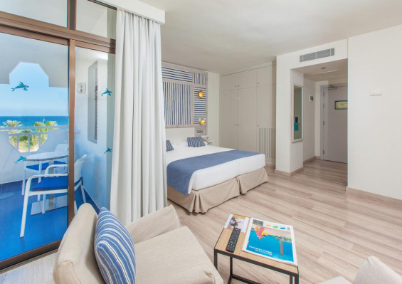 Hôtel Corallium Beach 3* Adult Only +18 Hôtel Corallium Beach 3* Adult Only +18