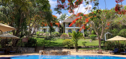 Ôclub Select BlueBay Beach Resort & Spa 5* + Safari 2 nuits en avion, Combiné Tanzanie, Zanzibar par Ôvoyages Ôclub Select BlueBay Beach Resort & Spa 5* + Safari 2 nuits en avion, Combiné Tanzanie, Zanzibar par Ôvoyages